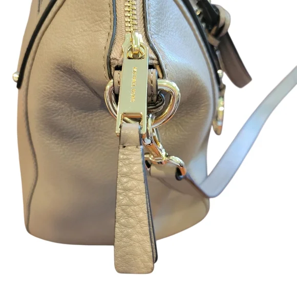 LIKE NEW | Michael Kors | Gilmore Satchel with Crossbody Strap | Putty - Picture 11 of 16